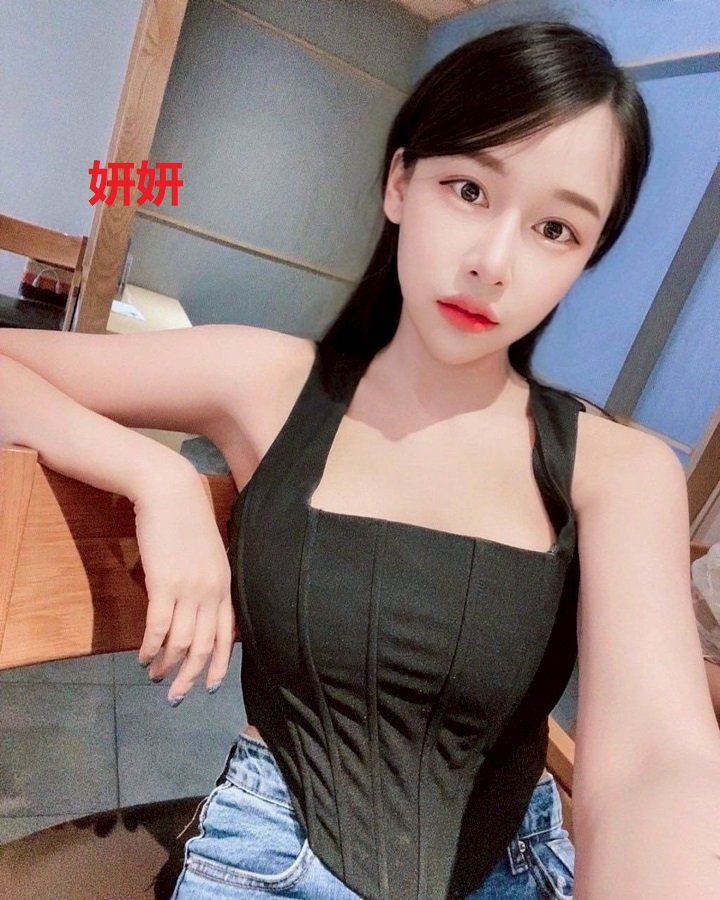 台東 巨乳 千慧 32/34F